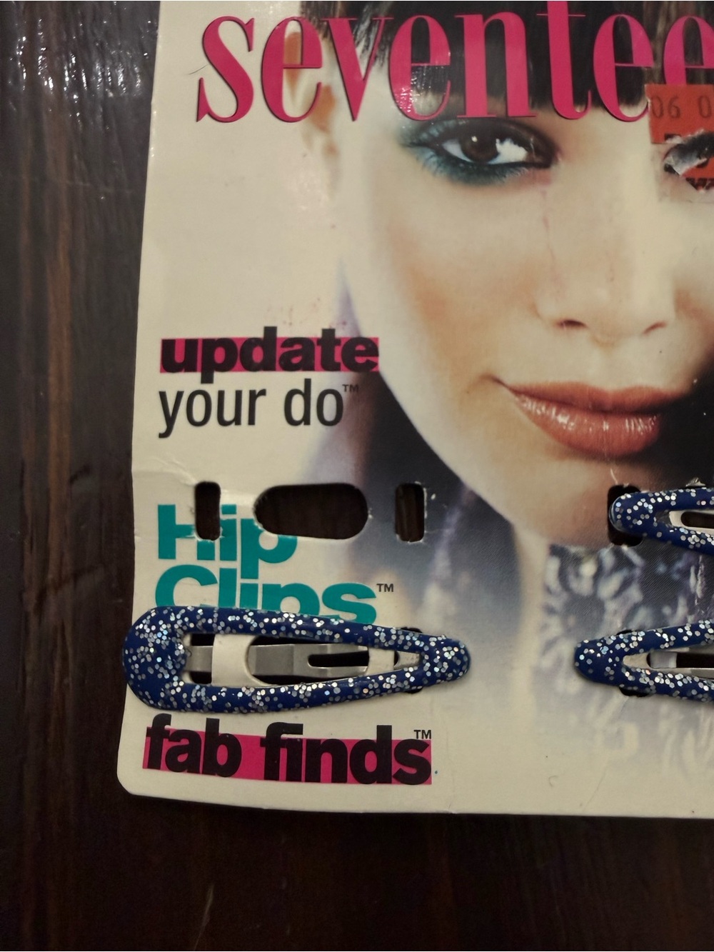 Vintage 1999 Seventeen Hip Clips Blue Glitter Snap Hair Barrettes Y2K 3pc Set - Picture 3 of 4